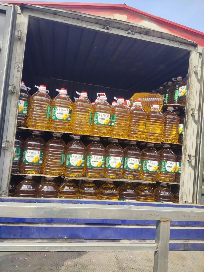 家庭厨房里的健康加油站——选择优质食用油有讲究